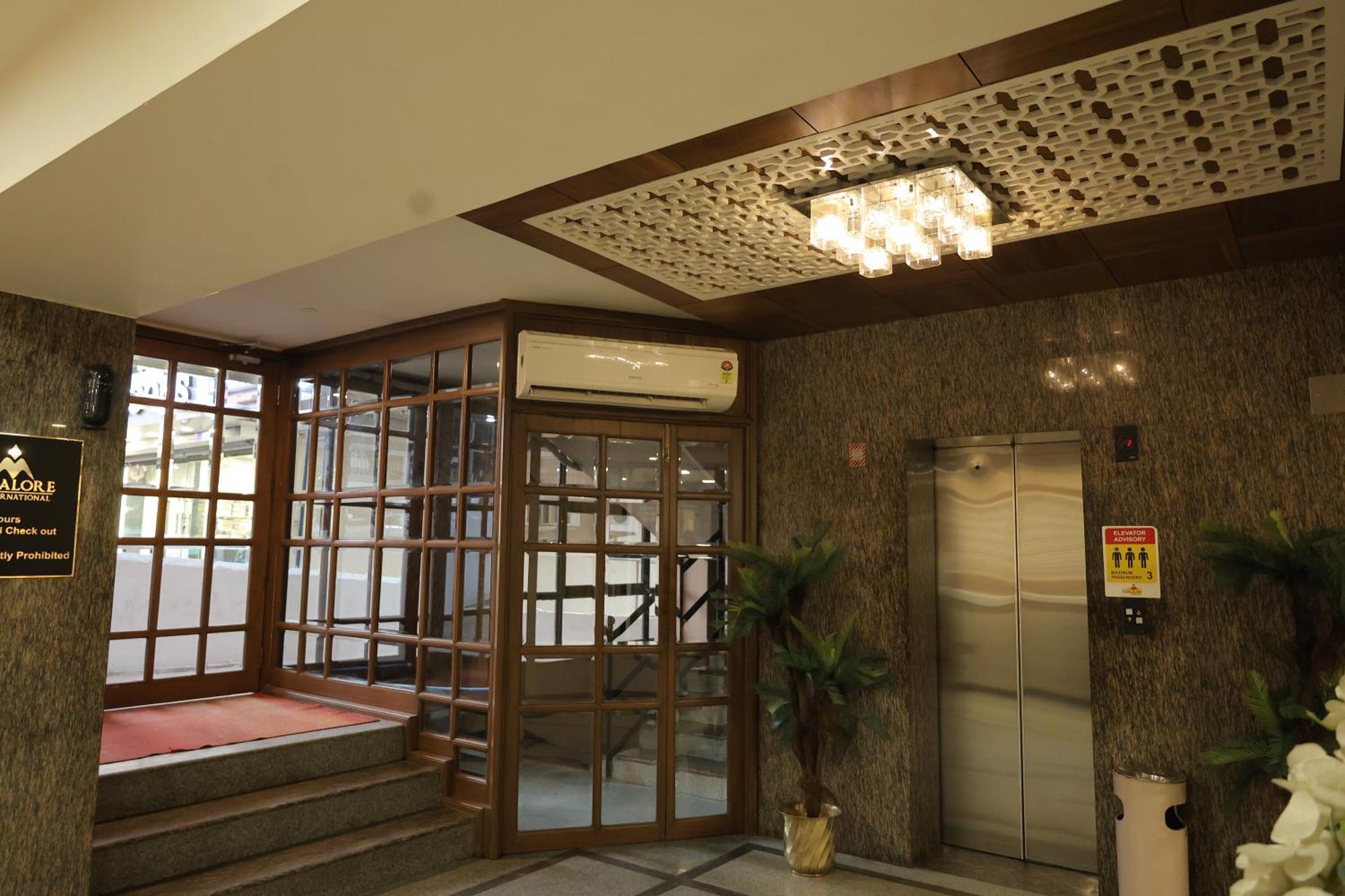 Hotel Mangalore International Eksteriør billede