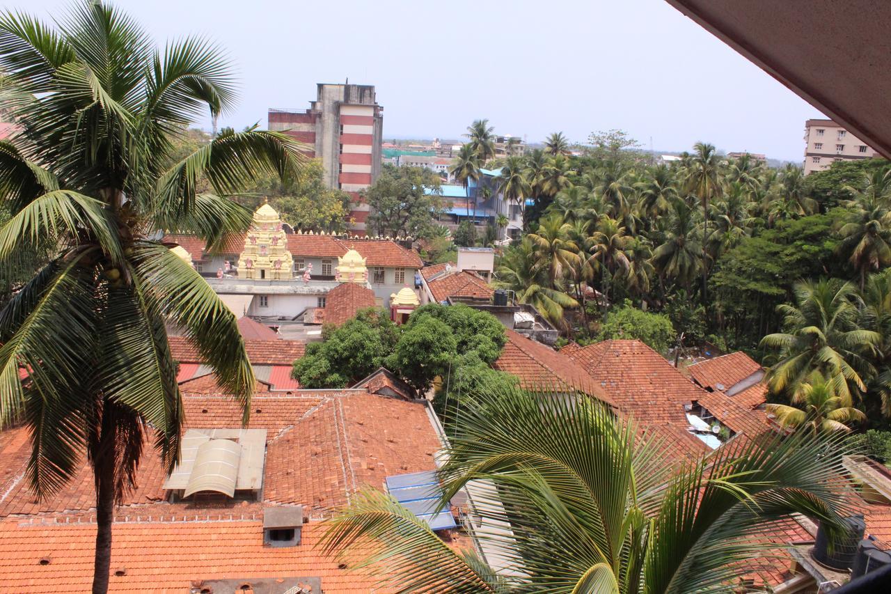 Hotel Mangalore International Eksteriør billede