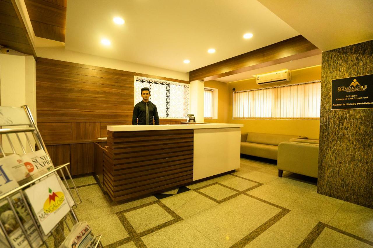 Hotel Mangalore International Eksteriør billede